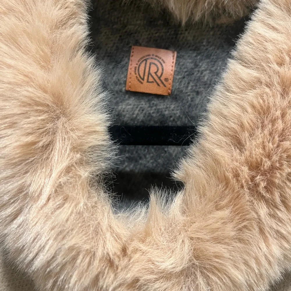 Faux-Fur Trimmed Beige Poncho with Black Pattern